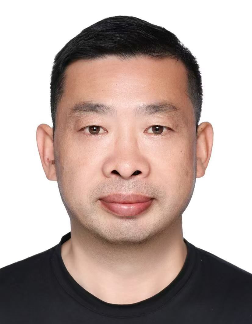 李岷